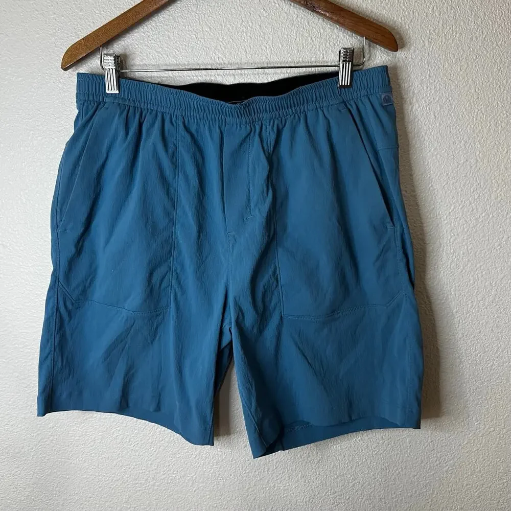 Lululemon Bowline 8” Shorts in blue MENS LARGE
